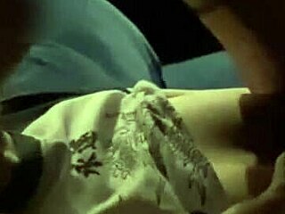 cuckold shares curvy wife 😏