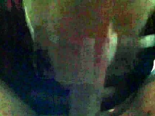 Страсть в слюнявом минете от эбони