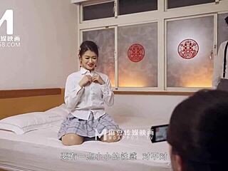 मॉडलमीडिया एशिया की लंपट वेडिंग सीन में लियांग युन फेई