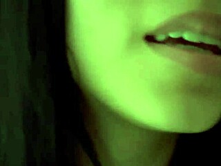 Martii Aciar Norteña用深喉和狗爬式骚扰继兄