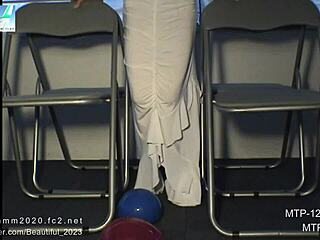 Natural Japanese muscle woman operation