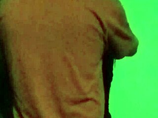 基佬狂吸木工大屌深喉口爆高潮