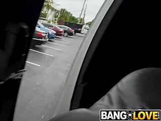 Hey, wanna see Tony Rubino icing Kiana Kumani's pussy real good?