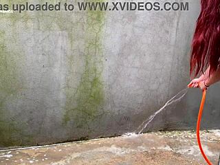 Essa Empregada Gostosa Despertou Meu Desejo Intenso!