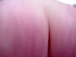 يا ممرضة دون، ممكن تشفيني بلباسك الداخلي الضيق؟