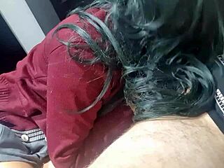 मेक्सिकन स्कूलगर्ल क्लासमेट से रॉ एक्शन में बहकाई गई