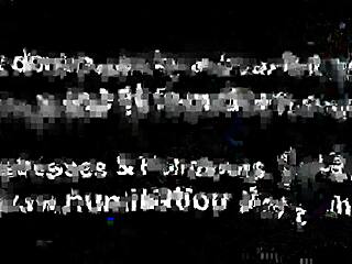 Klekni si teď! Uctívej nás jako své pravé paní žádají!