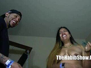 Leona Banks danser striptease med dominikanske Donny og Macana Man