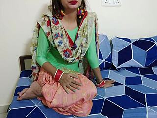 Saarabhabhi6 sedotta per pounding anal intenso in audio hindi chiaro parte-1