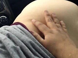 看她猛吸鸡巴吞精射屁股！