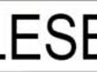 Olivia和Alison互相涂油玩弄