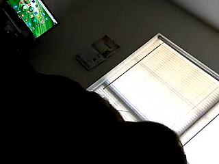 She Knows How To Give Handjob