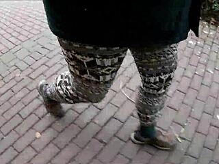 feeling the outdoor air on my norwegian leggings while indulging in fetish play.