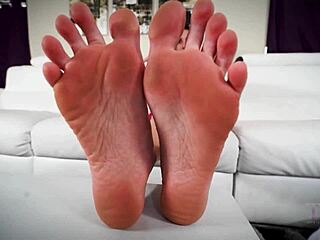 Training Cheer Captain Ama Rio for Her Feet POV Feels So Intense