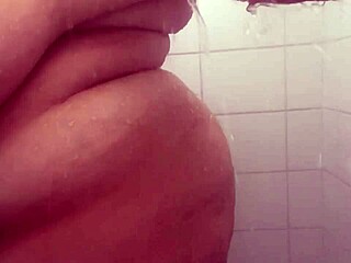 Mary Jhuana Tests Shower Anal Play