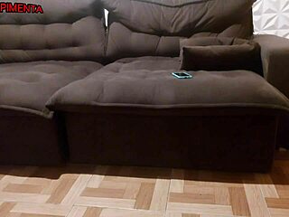 Karımı çıplak masaj sırasında terapistle aldatırken yakaladım… gerçek video! 😱