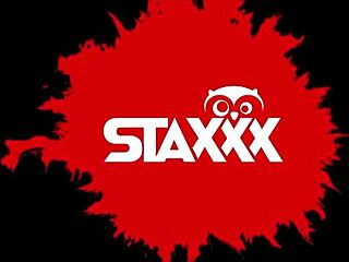 Biara nakal pakai stoking godain pakai mainan makanan!