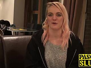 Vahşi öğrenci Carly Rae büyük yarak aksiyonunu seviyor 😈