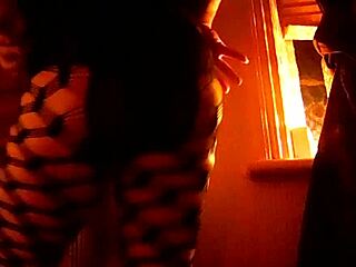 Australian Slut Twerks Her Big Booty Ass Like a Bitch