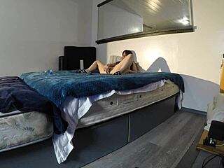 Scarlett Johnson Masturbates Solo