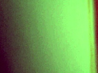 bete and her girlfriend hang out with friends.