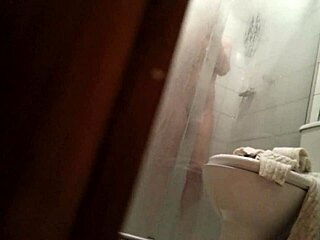 ベートと彼女が友達とハングアウト