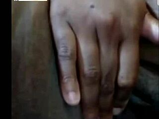 This ebony gostosa is amazing, with her black skin shining 😘