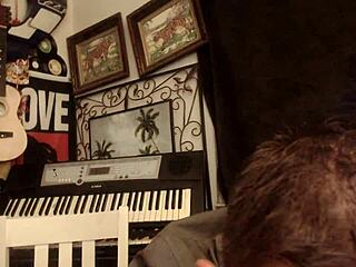 여자가 흥미로운 데이트 이겨, 연예인과 롤플레이