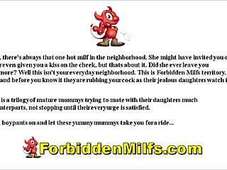 Ázsiai milf baszik a lakójával amikor 18+ csaj becsatlakozik