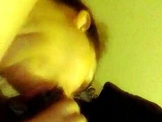 kiwi sucks that pierced monster bbc 😏