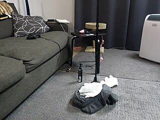 scarlett johnson footjob left 2