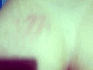 Blonde Novinha On All Fours Giving Pleasure