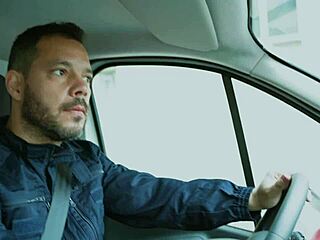 menoboy gives blowjob at la casa de sexo