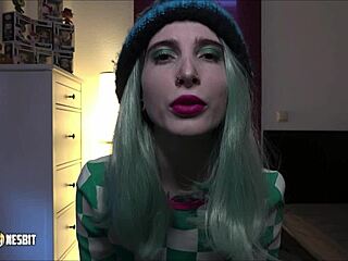 你第一次和男人Gay脏话对白Lou Nesbit和Lia Louise