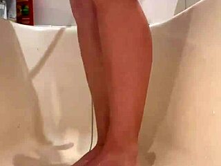 Sexy Milf Pillow Humping Before Steamy Bath