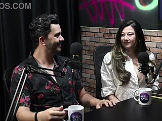 Bella Mantovani and O Fera share intimate confessions during their encounter.