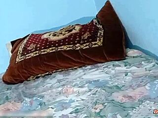 狂野印度小骚货后入猛干大声浪叫自制片