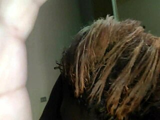 我爱看这个黑人18+少女弯腰后入式操