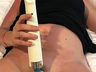 masturbating with hitachi to cum as a slut
