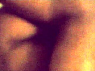 Mother And Daughter Big Booty Threesome 😍