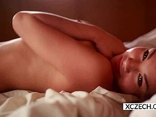 ニキ・ディーのチェコ美人に夢中、xczech comで止められない