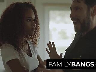 Familybangs - Syndig besatthet med pappa och ebony-tjej 18+ Scarlit Scandal