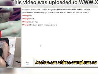 My girlfriend masturbates for strangers on cam