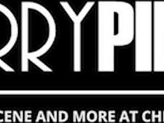 مراهقة سيرا رايدر تلعب لوحدها قبل ما تمص زب زوج أمها الأسود