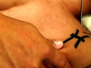 Gay Asian twinks bareback close-up action