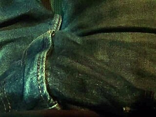 Ngobrol Soal Kencing di Mobil di Luar Rumah. 😅