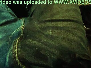 Chatting about peeing in the car outdoors. 😅