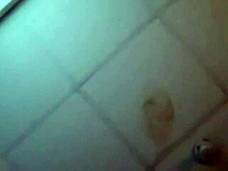 Milf latina infiel cachonda con su amante