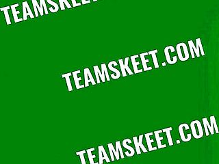 История за свободна употреба на MILF, когато кугарите ги чука дух в новия им дом