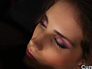 Hot peach endures intense blowbang facial